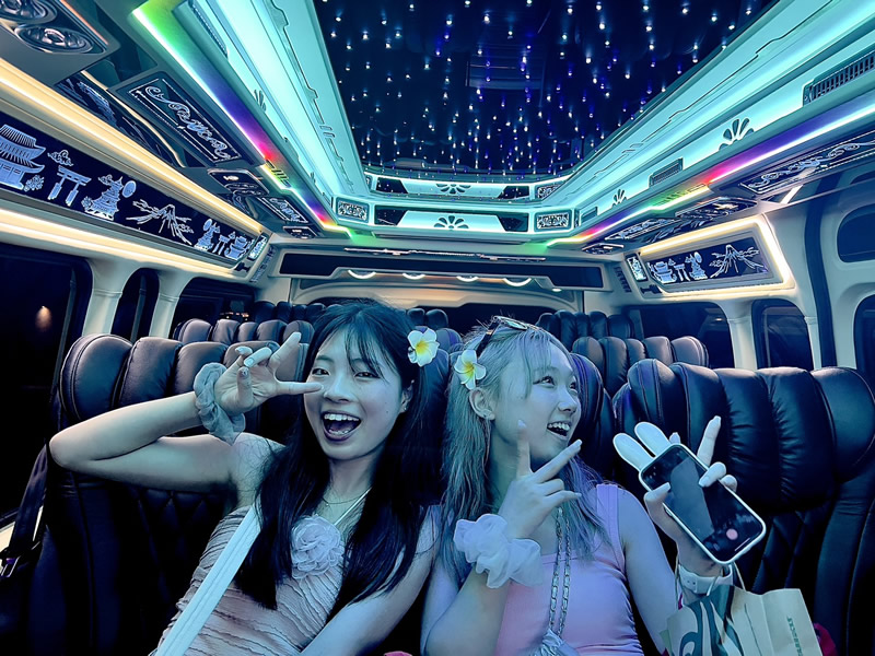 ผู้ใช้บริการเช่ารถตู้ภูเก็ตตัวจริง